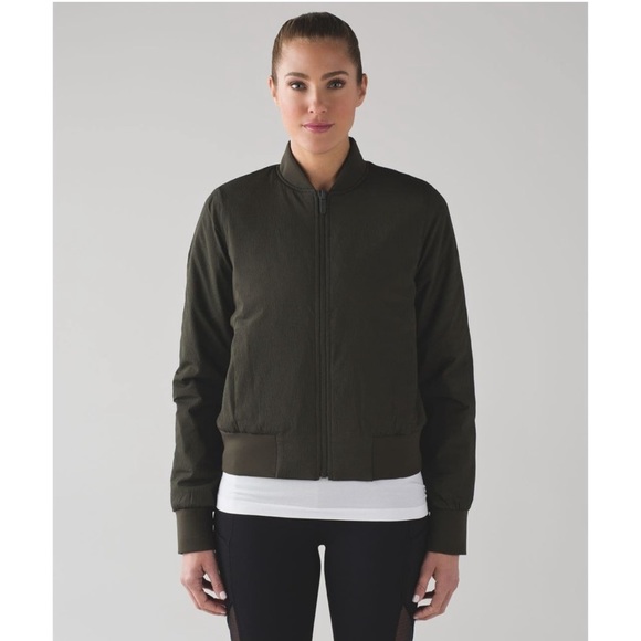 Lululemon Non-Stop Bomber 6 *Reversible Dark Olive Quilt Puffer Coat #W4AEVS - Picture 4 of 7